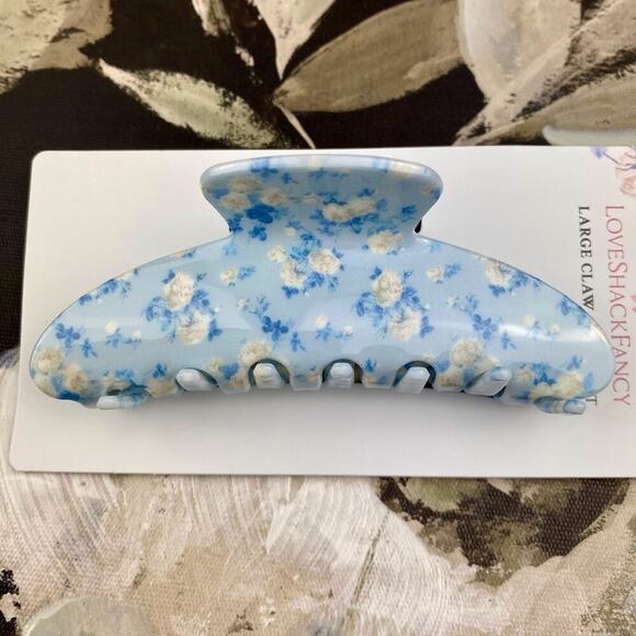 NWT Loveshackfancy & Goody Large Claw Clip in Everblooming Rosettes. - Picture 5 of 13